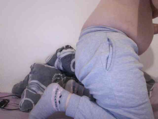 Larasaintporn webcam