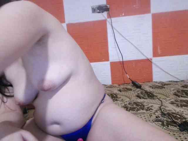 Larasaintporn webcam