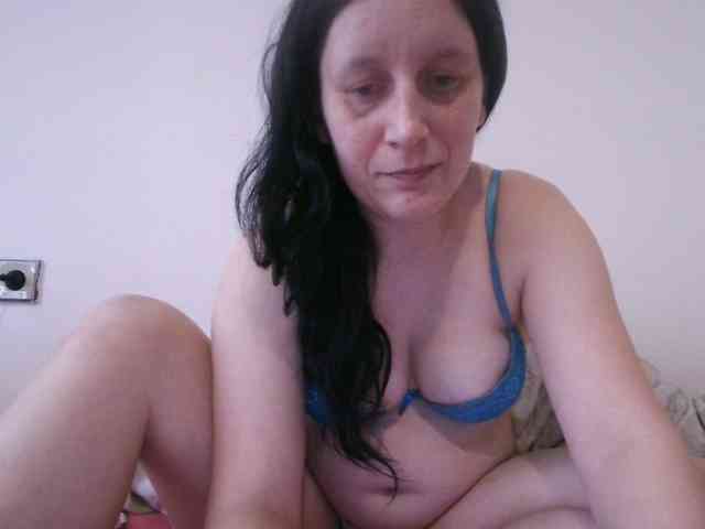 Larasaintporn Larasaintporn