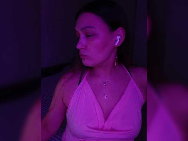 CostaRika's BongaCams show and profile