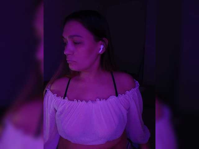 Maybe489 webcam bongacams model stream image