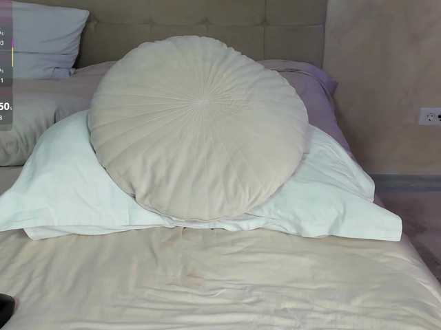 KaylaBenz's BongaCams show and profile