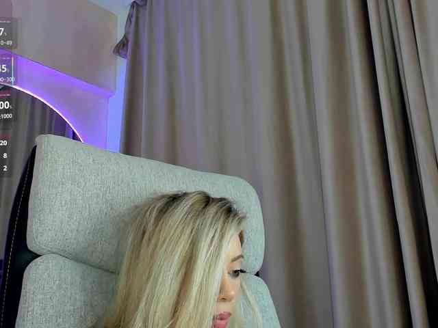 KaylaBenz webcam