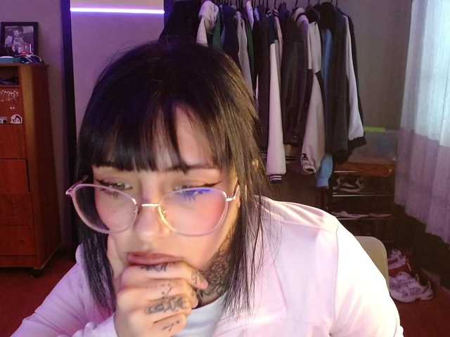 azuna1 webcam bongacams model stream image