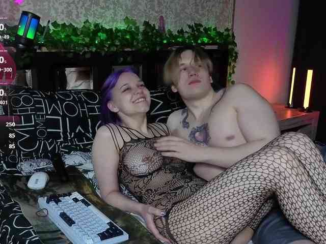 KawaiiHornyArtists webcam