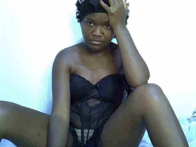 Horny-Barbie webcam