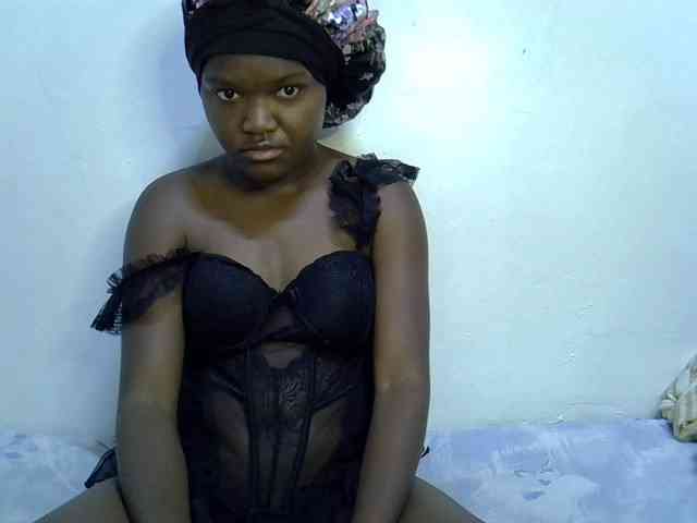 Horny-Barbie webcam
