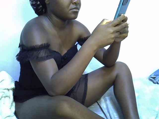 Horny-Barbie webcam