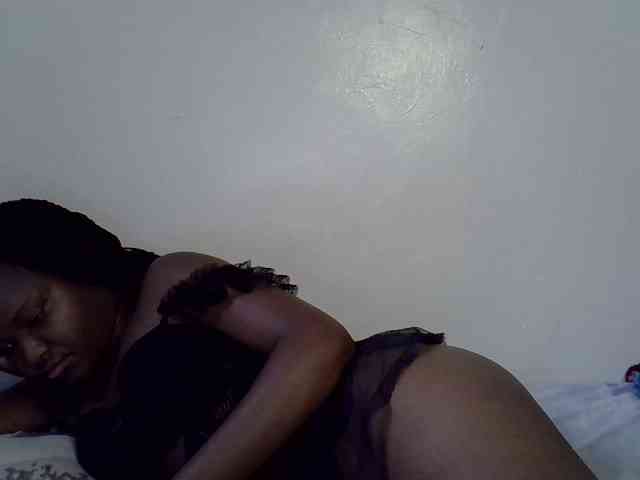 Horny-Barbie webcam