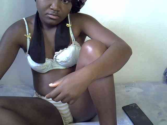 Horny-Barbie webcam