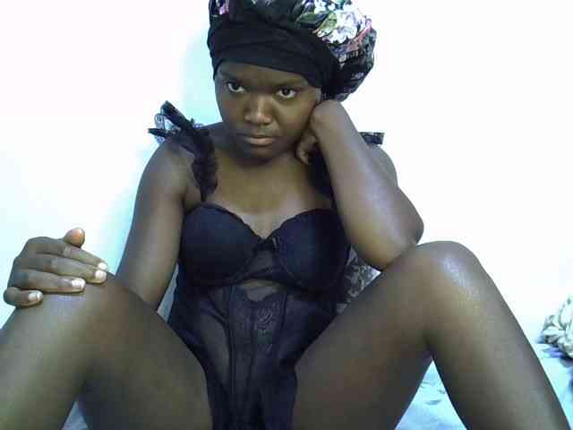 Horny-Barbie webcam