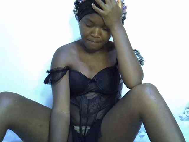 Horny-Barbie webcam