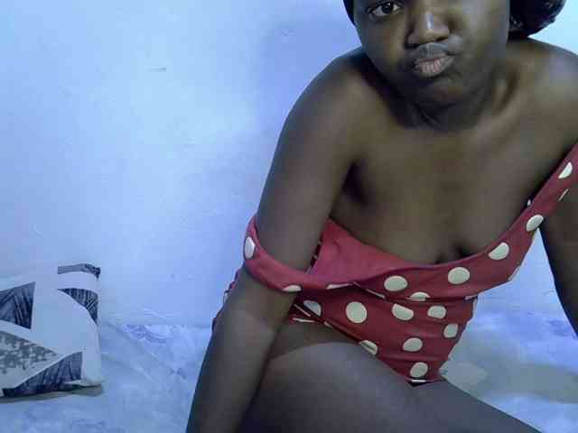 Horny-Barbie webcam