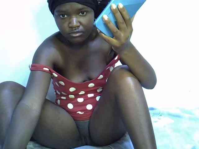 Horny-Barbie webcam
