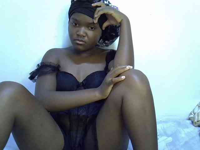 Horny-Barbie webcam