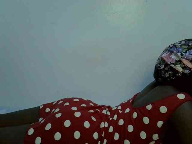 Horny-Barbie webcam