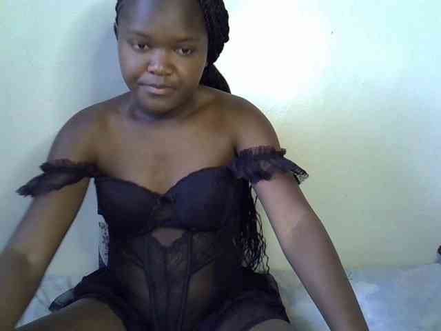 Horny-Barbie webcam