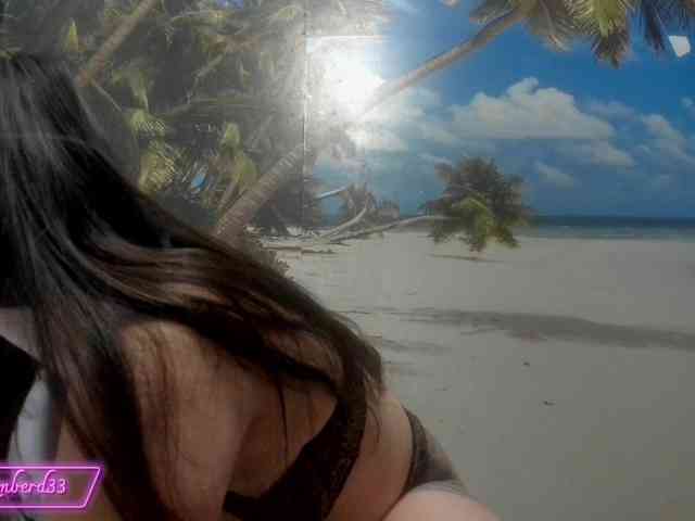 kimberd33 Live Webcam on BongaCams