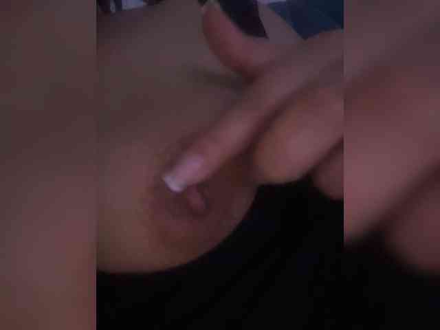 ariellaxx webcam