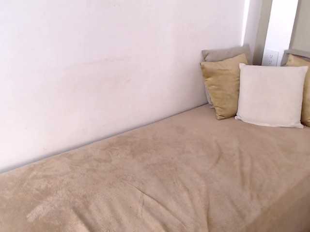 Jazmin-win's BongaCams show and profile