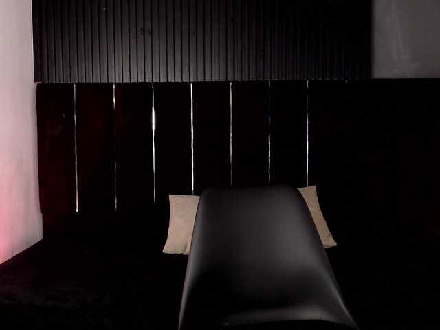 Jazmin-win's BongaCams show and profile