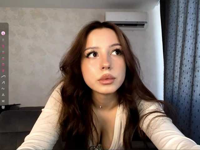 ShandraVanderwege's BongaCams show and profile