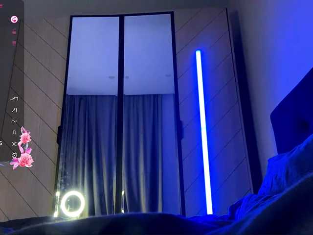 ShandraVanderwege's BongaCams show and profile