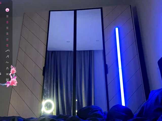 ShandraVanderwege's BongaCams show and profile