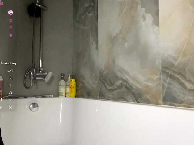 ShandraVanderwege live cam