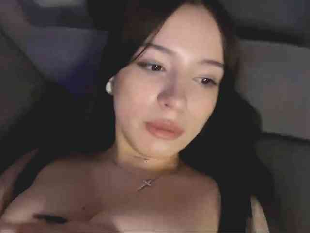 ShandraVanderwege webcam