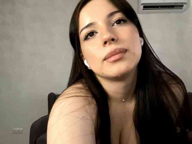 ShandraVanderwege webcam