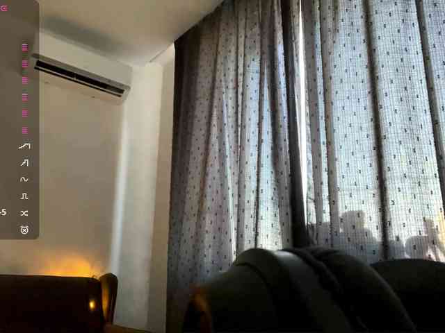 ShandraVanderwege webcam