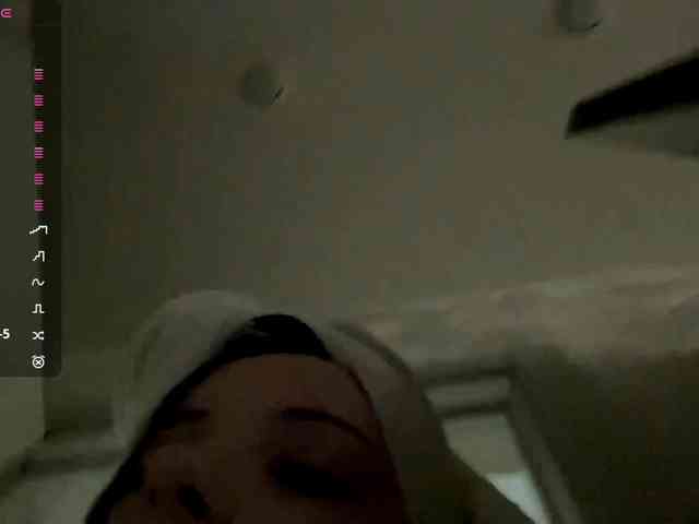 ShandraVanderwege webcam