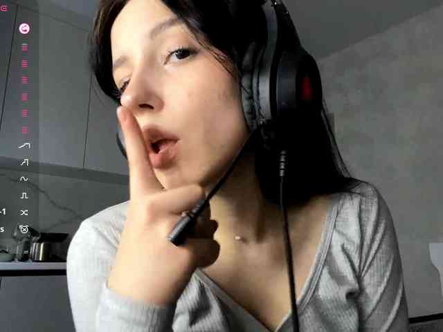 ShandraVanderwege webcam