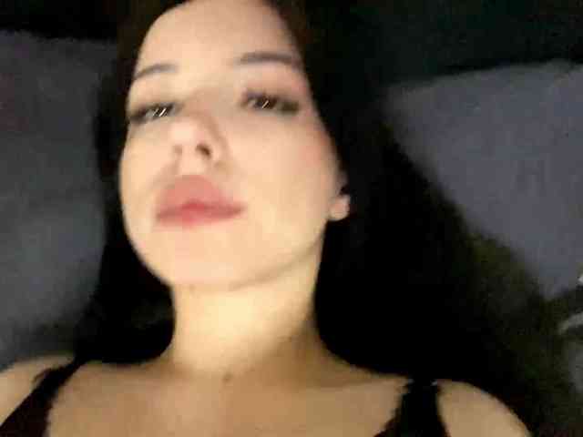 ShandraVanderwege webcam