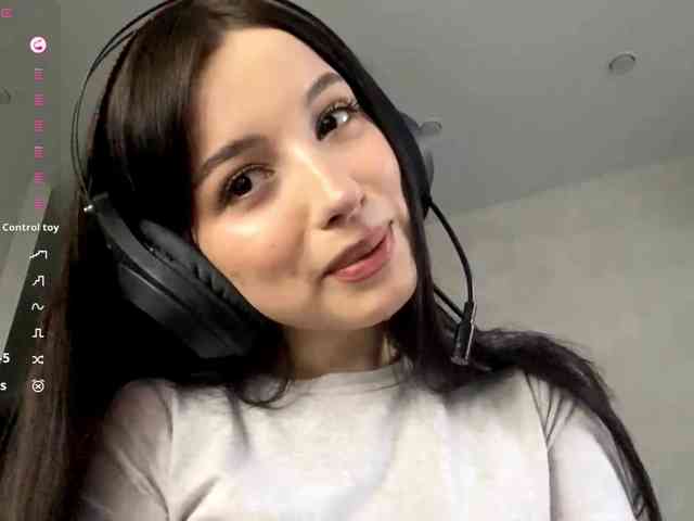 ShandraVanderwege webcam