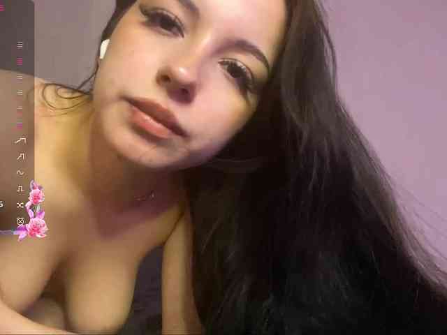 ShandraVanderwege webcam