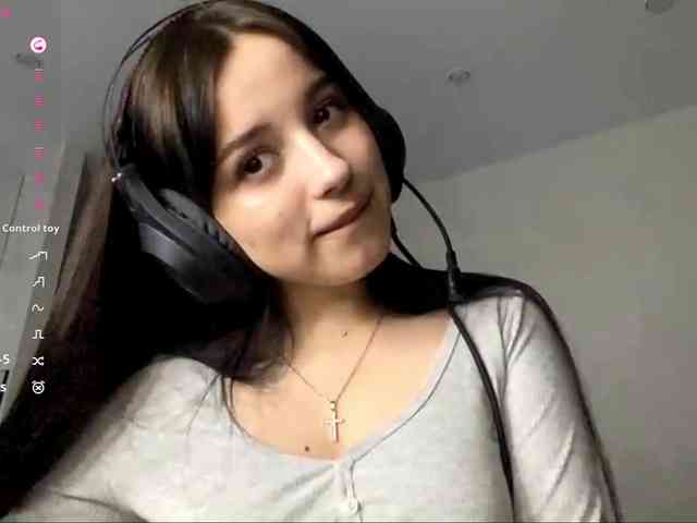 ShandraVanderwege webcam