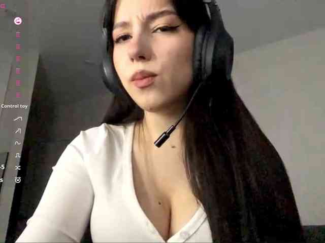 ShandraVanderwege webcam