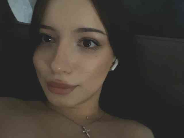 ShandraVanderwege webcam