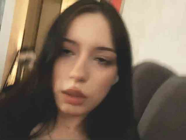 ShandraVanderwege webcam