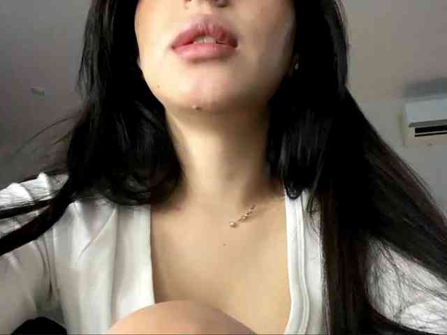 ShandraVanderwege webcam