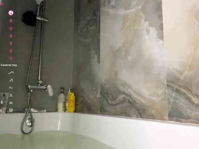 ShandraVanderwege webcam