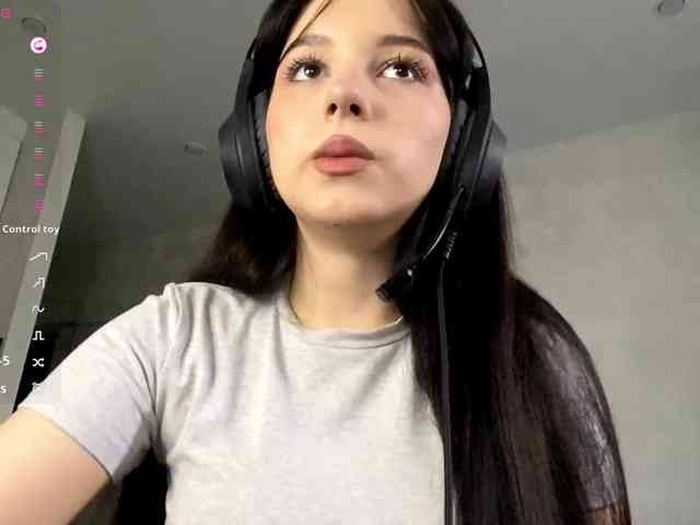 ShandraVanderwege webcam