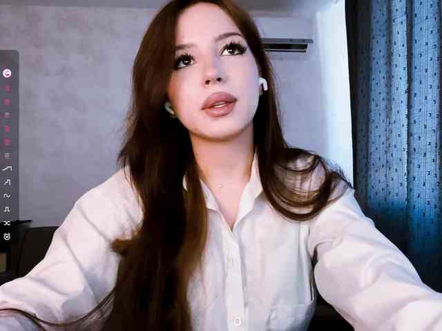 ShandraVanderwege webcam