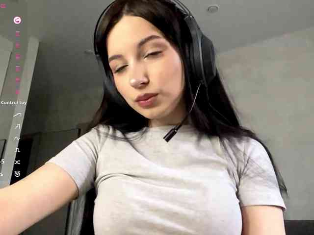 ShandraVanderwege webcam