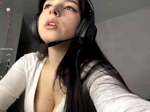 ShandraVanderwege webcam