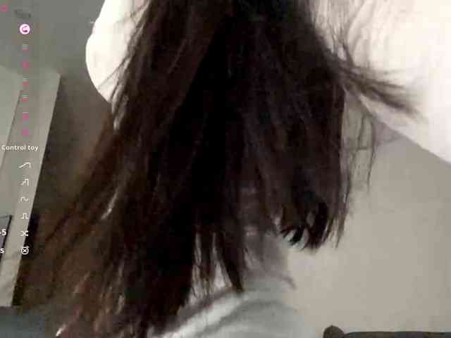 ShandraVanderwege webcam