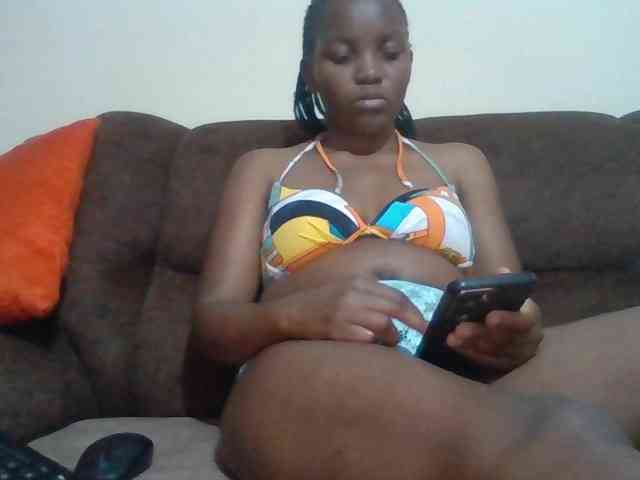 kelsey19 webcam