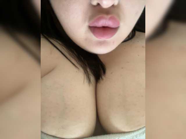 Swettypussy69's BongaCams show and profile